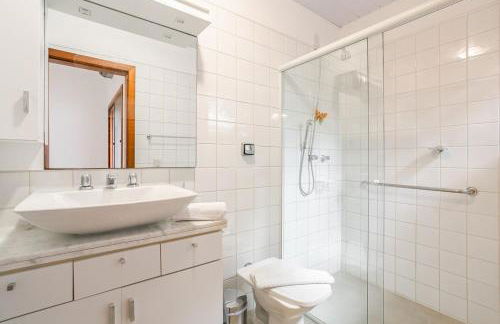 Casa em meio a natureza com vista para mar e lagoa - Foto 9