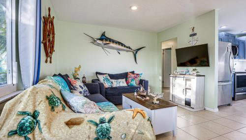Canal-Front Gem w/ Peekaboo Views in Cudjoe Key! - Foto 2