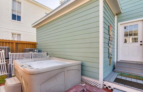 Hot Tub and Yard Jimmy Buffet-Themed Galveston Home - Foto 29