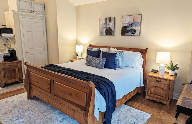 Suites On King - Photo 2