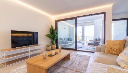 MARBELLA BANUS SUITES - Harbour Seafront Apartment - Foto 2