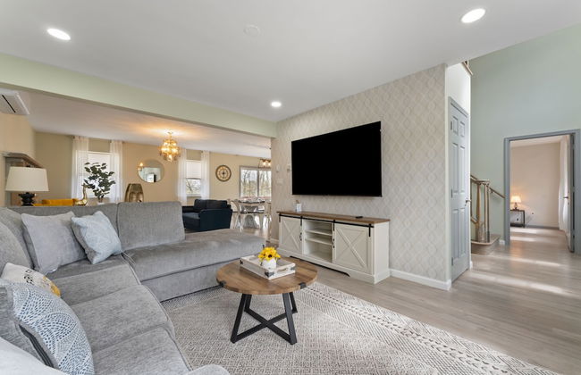 Amazing Vacation House In Poconos~hottub~game Room 6 Bedroom Home - Foto 19