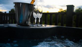 Newmore Highland Pods with Hot Tubs on NC500 - Foto 3