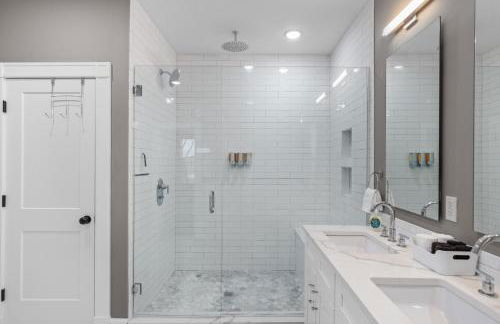 Uptown Elegant Escape | JZ Vacation Rentals - Foto 5