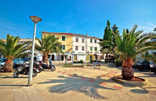 Toncica Sunny terrace with seaview and shaded BBQ area - Foto 34