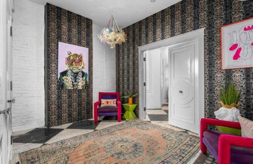 3 Bedroom Penthouse Downtown Close to Everything - Photo 5