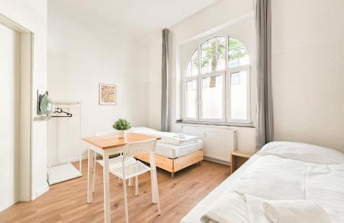 Tolstov Apartments - Studio Wohnungen - 15 Min zur Messe DUS - Foto 4