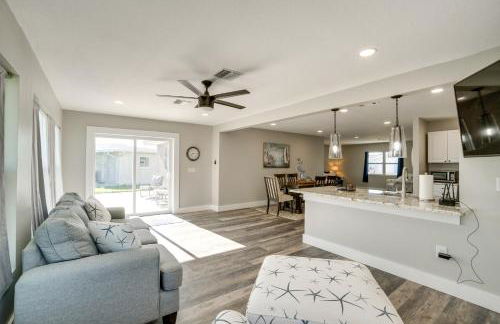 Canal-Front Home with Dock and Patio in North Port - Foto 9