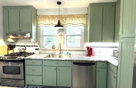 Country Retreat with ponds-views-porches & pups - Foto 65