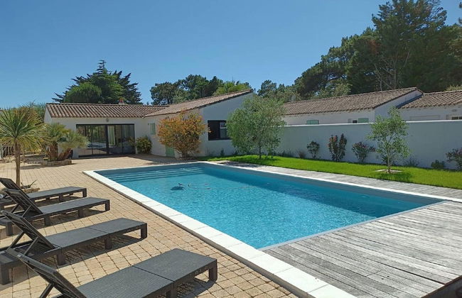 Charming Villa in Le Bois-plage With Private Pool - Foto 1