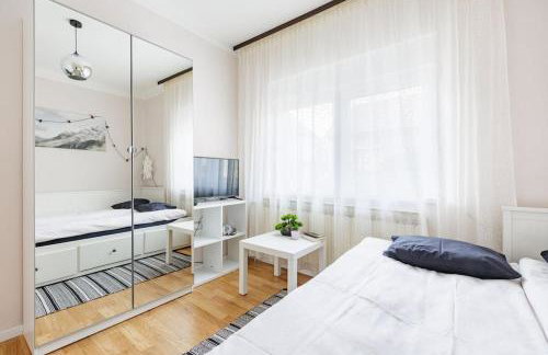 Cozy 2-bedroom house with parking slots - Photo 17