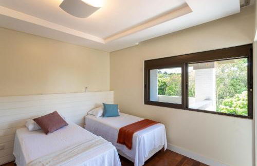 Refúgio de Luxo e Piscina à beira do Passaúna - Photo 27