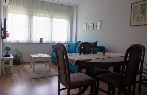 Meridian Apartment , 300m to Bus Terminal, Fast Wifi & Airport Transf - Photo 11