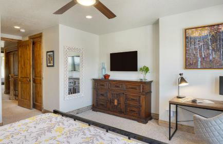 Blue Skies Lakeside Family-friendly Getaway w/ Hot Tub & BBQ - Foto 34