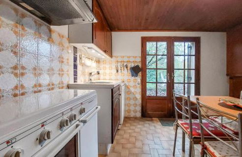 2 Bedroom Amazing Home In Pays De Belvès - Foto 13