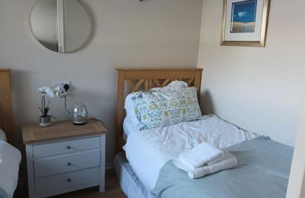 2 Bedroom Harbour Apartment - Photo 3