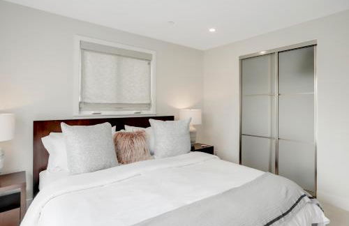 Coastal retreat near the beach w Panoramic Ocean Views, Rooftop Deck, & Firepit - Foto 35