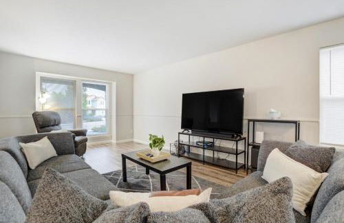 Modern 6BR Home in Briargate - Pet Friendly - Foto 8