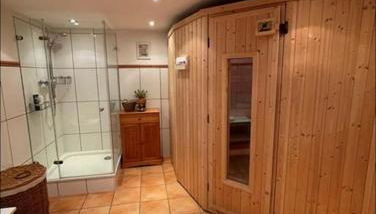 Souterrain-Apartment mit privater Sauna (inkl.) - Foto 5, Shower