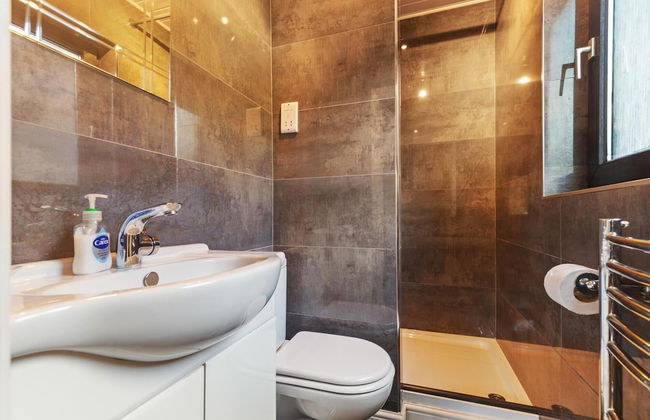 Hazelglade Cottage - Hot Tub, Games Room, Pet Friendly - Photo 45