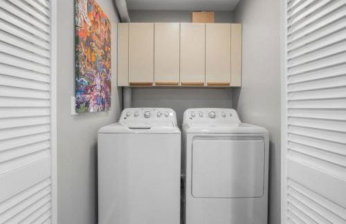 KING BED Well-Located Cozy Townhouse Retreat - Foto 5