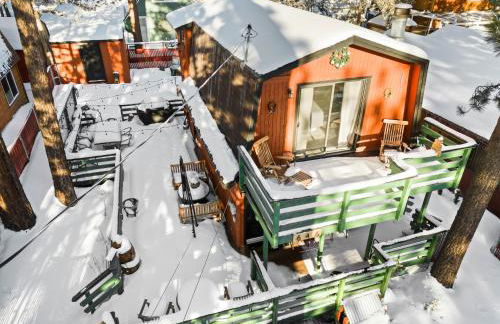 Sugar in the Raw Cabin - Hot Tub - Foto 22