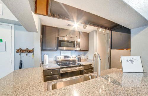 Galveston Couples Retreat quarter Mi to Seawall - Foto 11