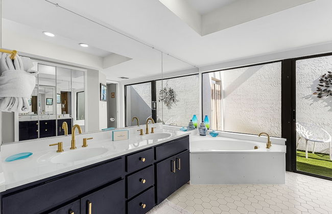 Beautiful Private Pool Home In-between Fort Myers Beach And Sanibel Island 3 Bedroom Home by RedAwning - Photo 13