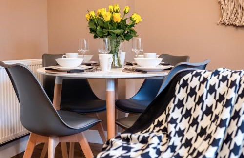 Black Brick Stays, Great Location, Free Parking, Fast Wi-Fi, Families & Contractors Welcome - Foto 19