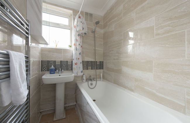 Fortified Three Bedroom Home - Foto 35