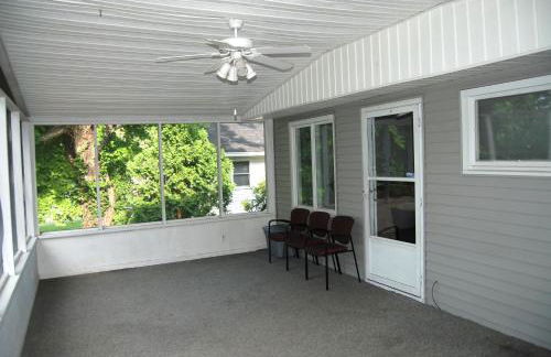 Hoosier Inn- Indiana University - Foto 14