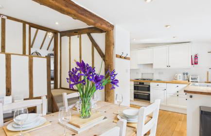 The Cote is a stunning rural barn beach 3 miles - Foto 1