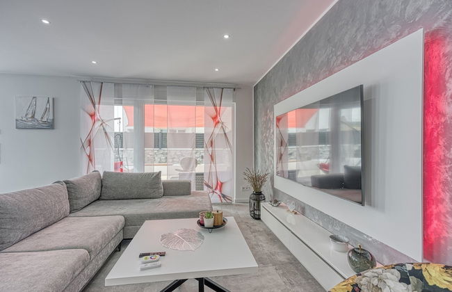 Peaceful Blooming Villa With Pool - Foto 14