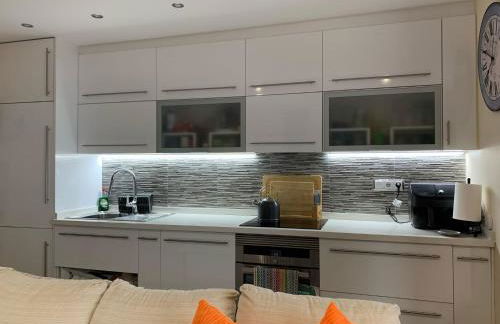 LaVista Penthouse private balcony and sea views - Photo 13