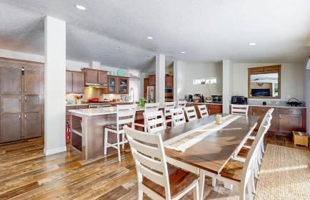 New! Grand Manor - Close to Tamarack and Lake Cascade - Pet friendly - fenced yard - trailer parking - Foto 8