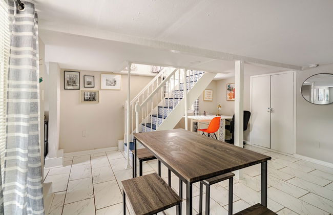 Wonderful Getaway Houston 2BR w/Balcony Views - Photo 20