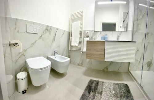 Luxury 2 bedroom Apartament, close to San Siro, Fiera and 10 min metro to Duomo - Foto 27