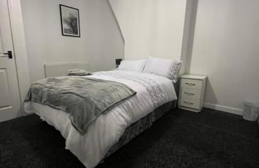 Comfortable, spacious 2 Bedroom house close to Etihad Stadium - Foto 15