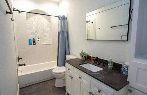 Luxury Spanish Style Getaway - Foto 26