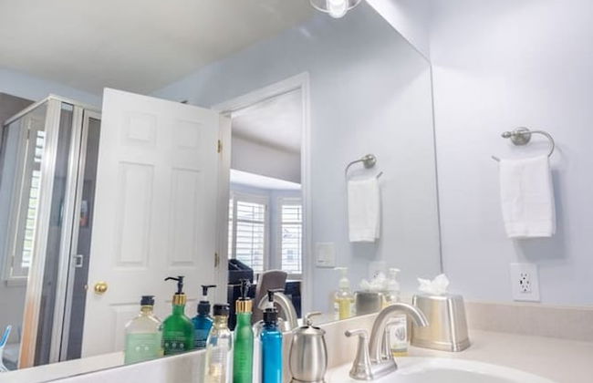 Farmington Gem 6BR Private Fenced Yard Sleeps 15 - Foto 54