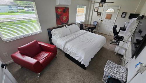 Sanford Suite King Bed Work-Ready Near Beach MCO - Foto 2