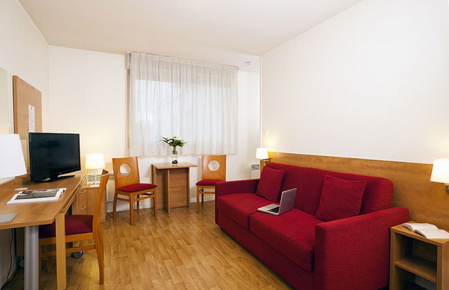 Séjours & Affaires Rennes Villa Camilla - Foto 4