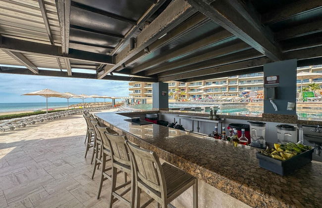 Oceanfront Vibes Iconic Beachside Getaway - Foto 71