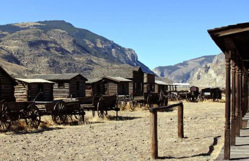 The Yellowstone - Spacious Wapiti Valley Cabin with Stunning Views! - Foto 46