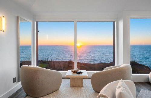 Distinguished Oceanfront Point Estate with Iconic Beach Mountain Vistas - Foto 6