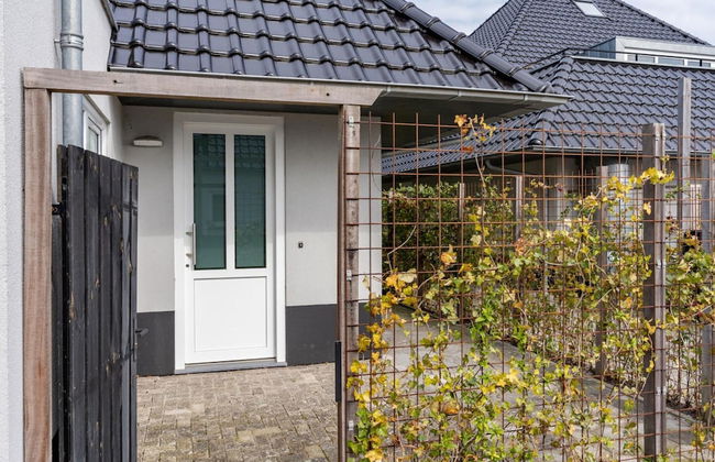 Holiday Home in Sneek With Waterfront Jetty - Foto 31