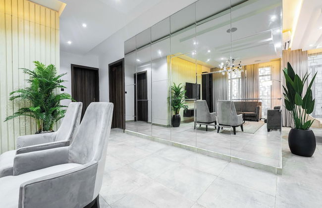 The Azaria Hotel & Apartment - Photo 48