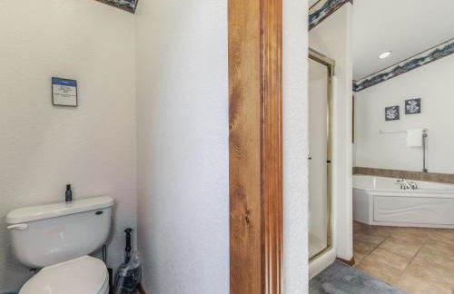 Blue Spruce Retreat by Ruidoso Vacation Rentals - Foto 40