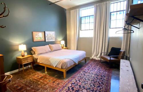 Modern City Loft Downtown Lynchburg VA LYH HUGE - Foto 38