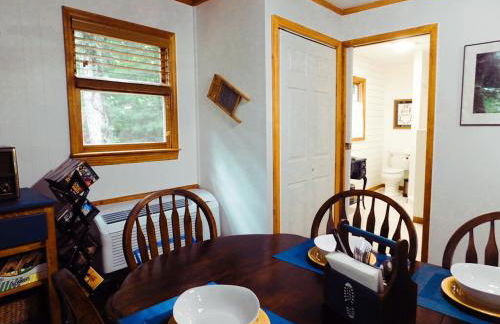 Trailseeker Cabin w King Bed Hot Tub at Red River Gorge Natural Bridge - Foto 15